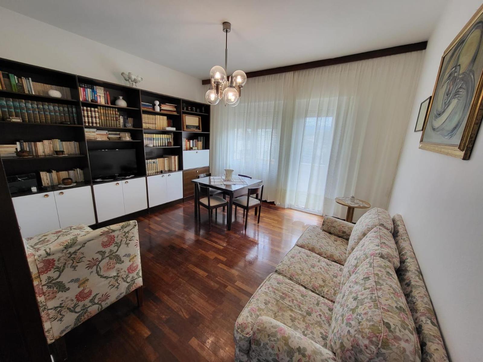Appartamento Ampio E Luminoso Camaiore Esterno foto